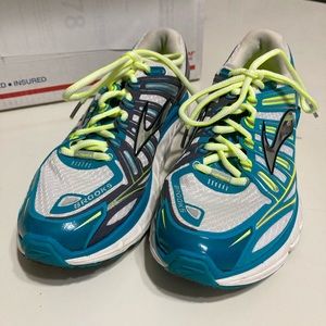 Brooks Trail Runners- Transcend Blue White Hello Yellow